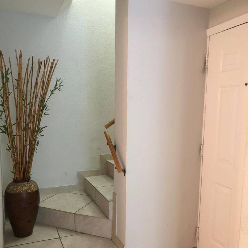 Brickell/Roomate needed /furnished