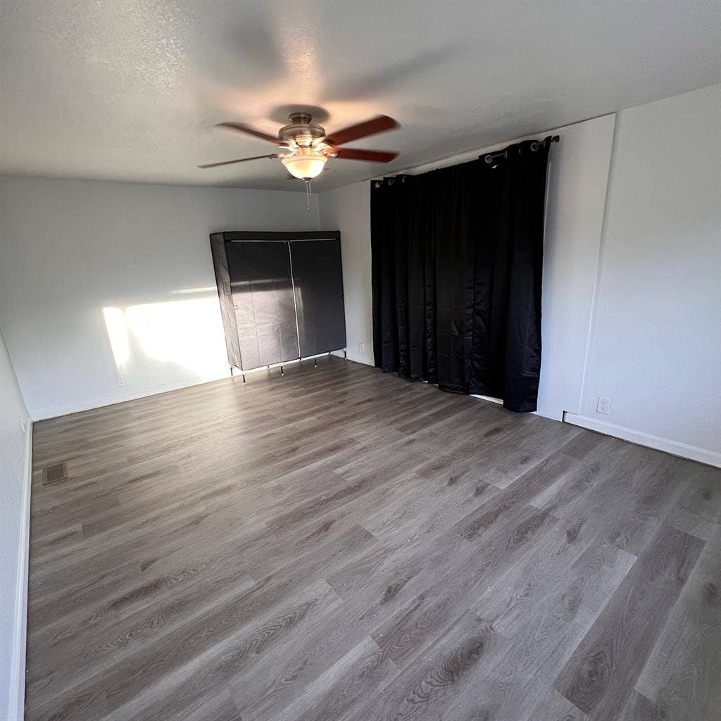 Large room with bay window