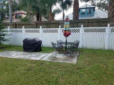 Large Yard, Fenced,  Parking