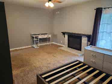 Large room for rent