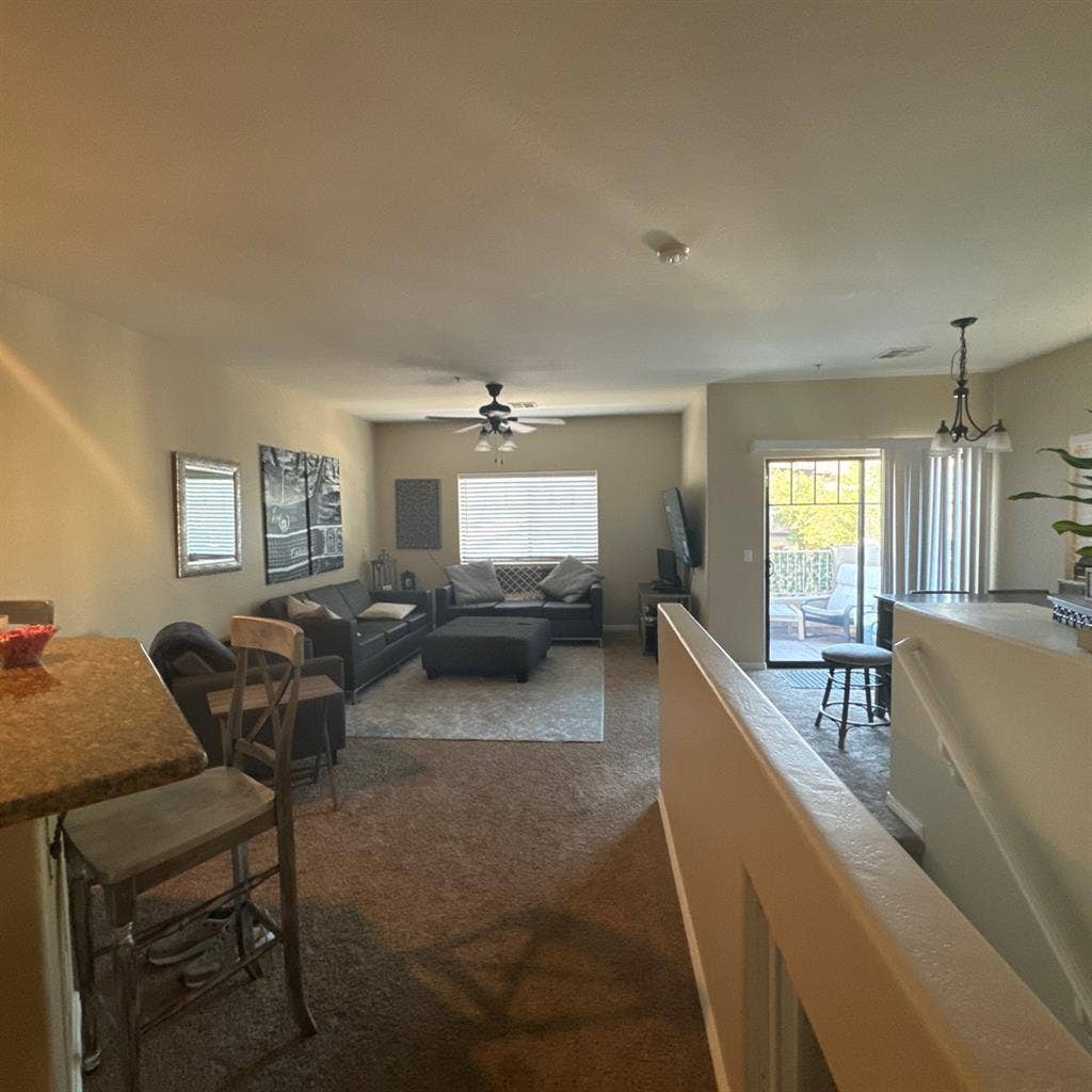 Room for rent Mesa/Gilbert border.