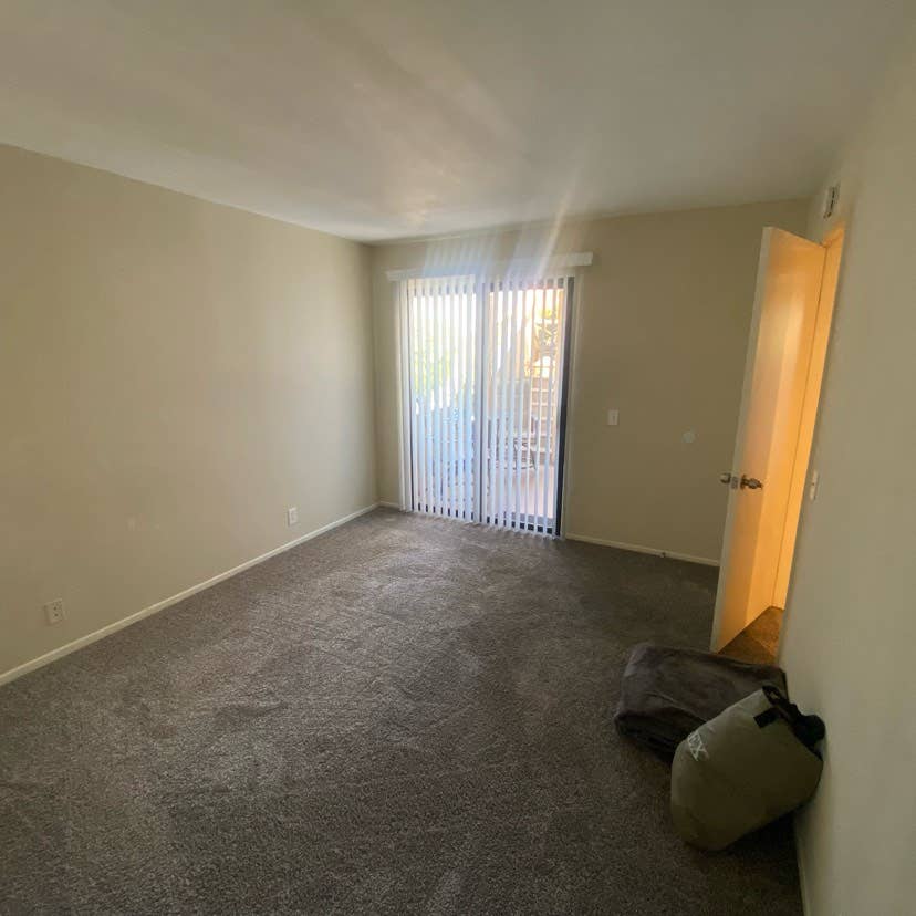 Room w/ private bath and big closet