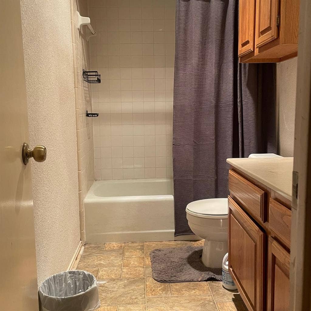 Carrollton RoomforRent (male only)