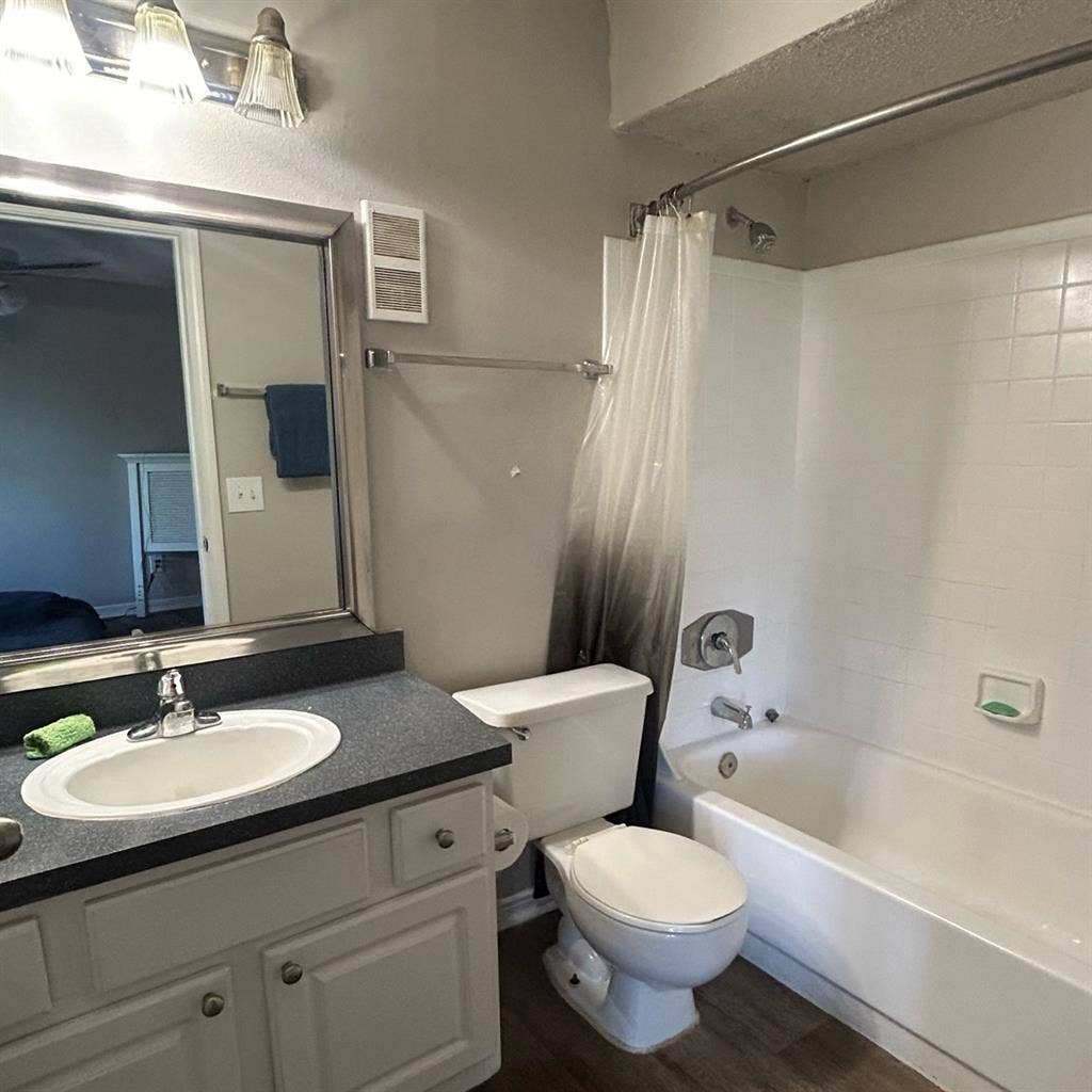 bath. Looking for roommate