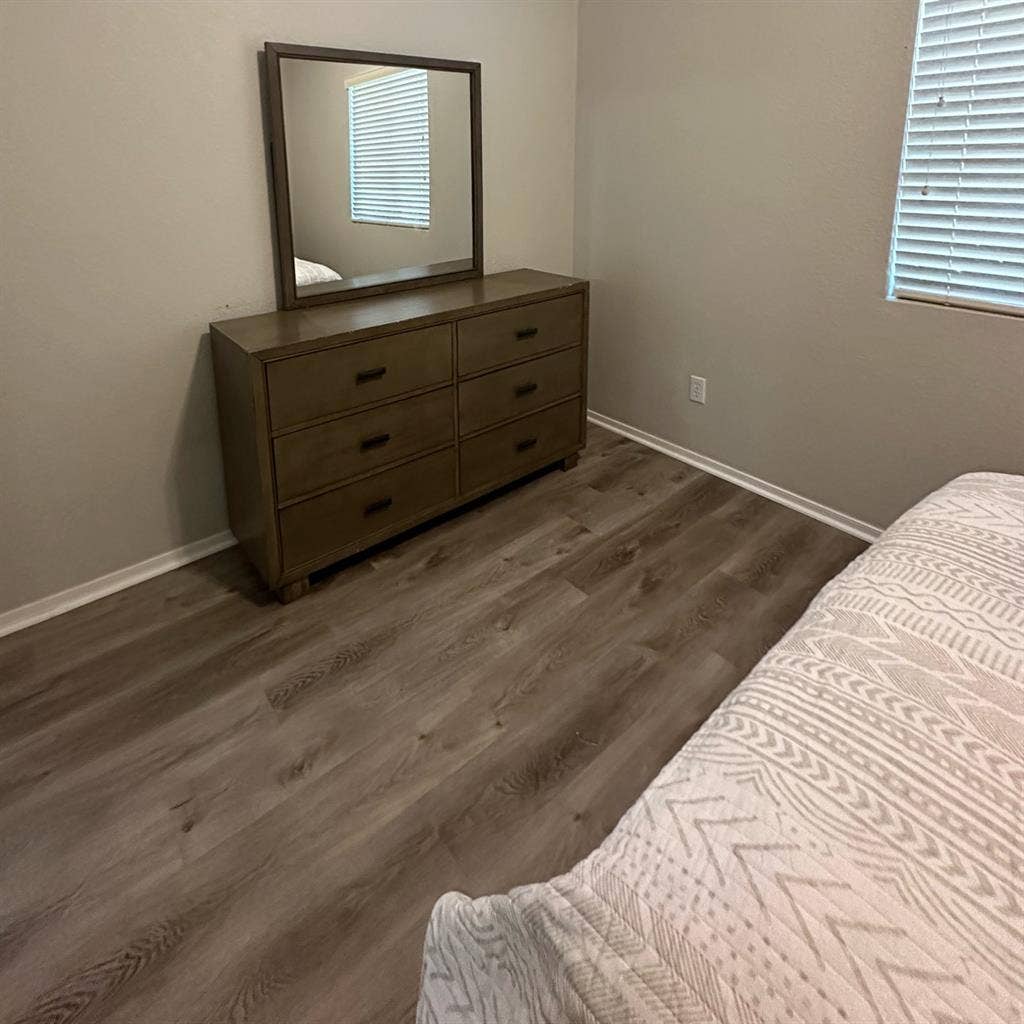 Furnished room on east side