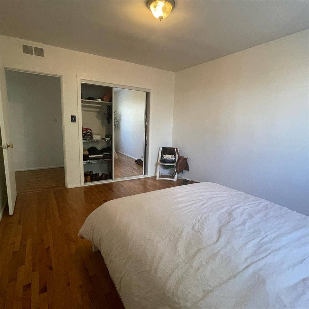 Spacious Open Room in WeHo