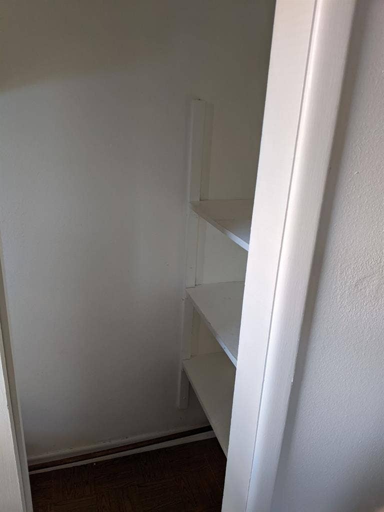 Medium Room in Richardson