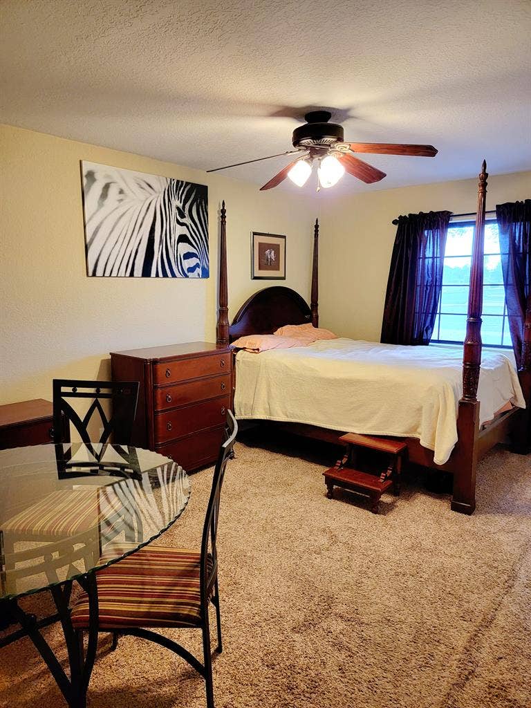 Large Bed & Bath for rent in Mesa