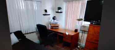 Room for rent in cozy home/Burbank