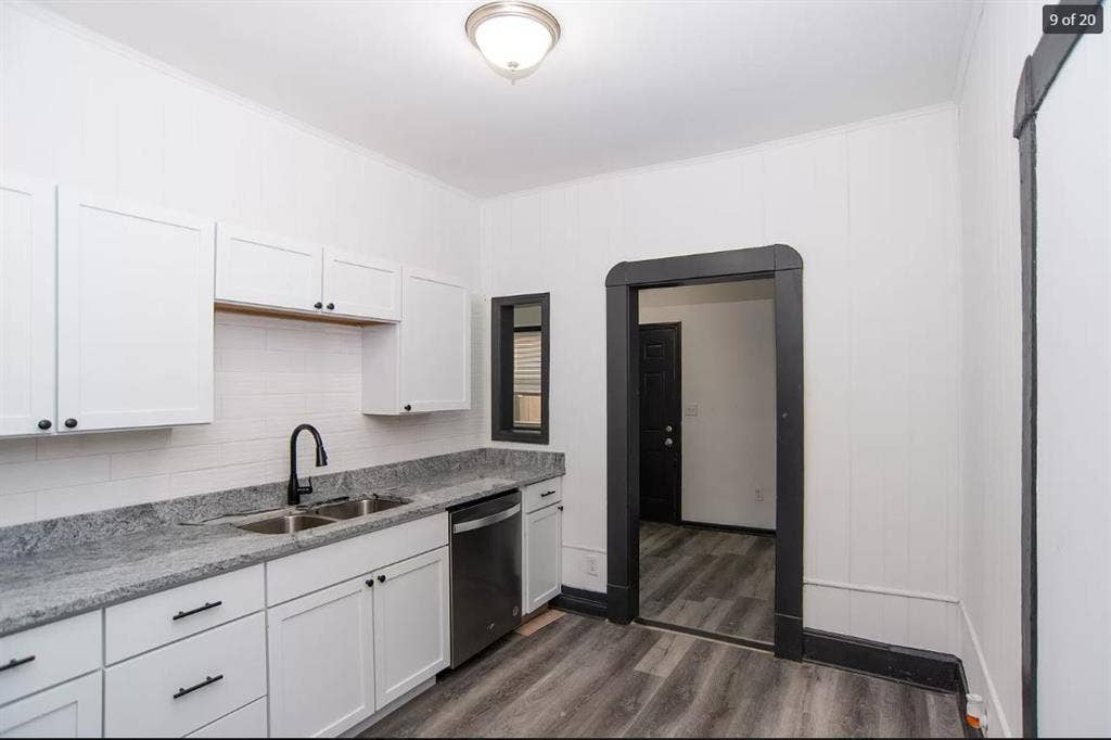 1 Room for Rent near Downtown