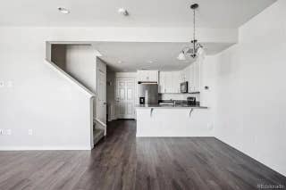 Denver 2br Townhouse