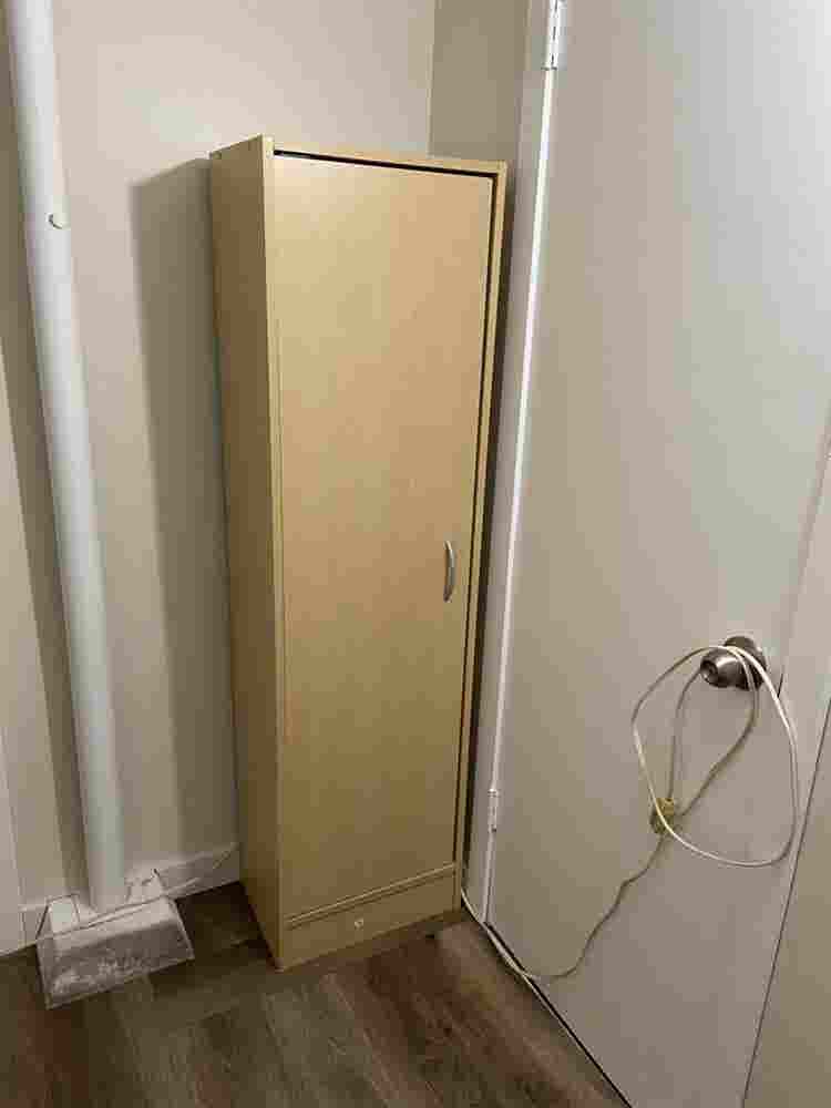Shared/PrivateROOM - Female ONLY