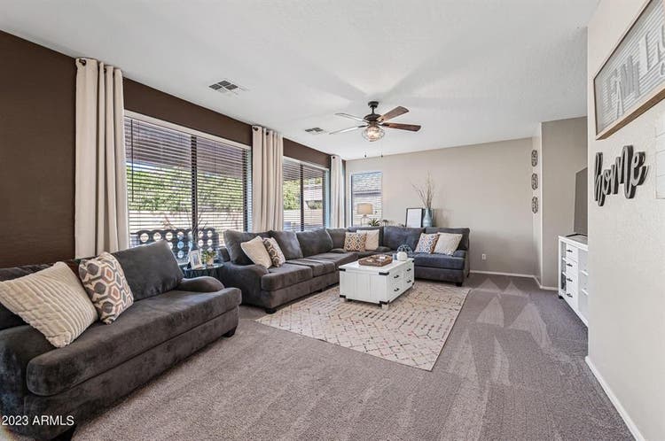 Queen Furn. Sm. Room, 2-Story House