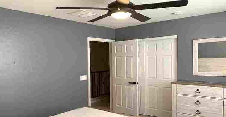 Queen Furn. Sm. Room, 2-Story House