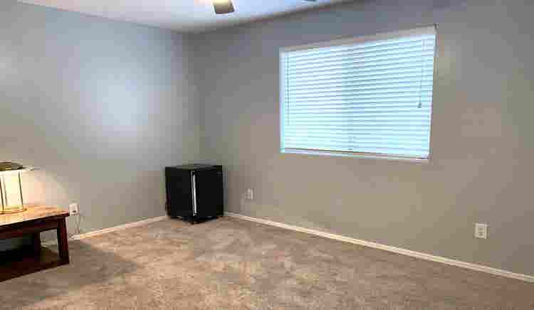 Unfurnished Room w/Furnished Option
