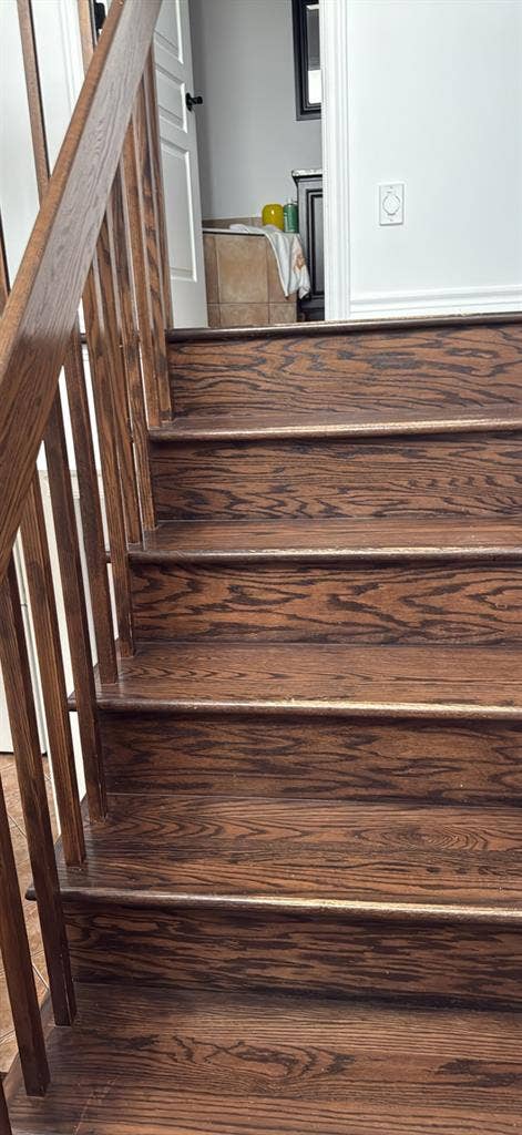 Looking for 
ROOMMATES