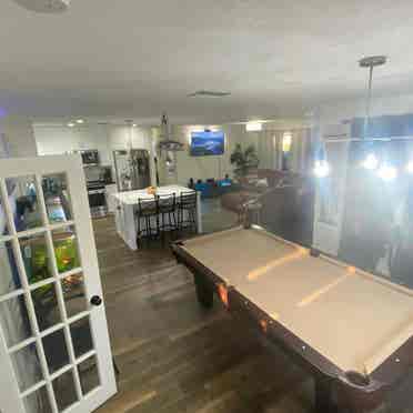 Modern Beachside Room w/ Hot Tub