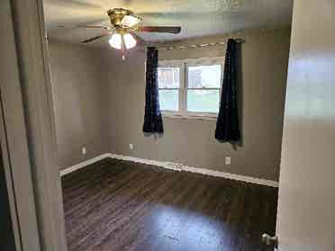 2 rooms available for $/ month