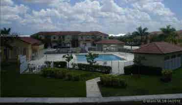 Renting Room with private BR -Doral