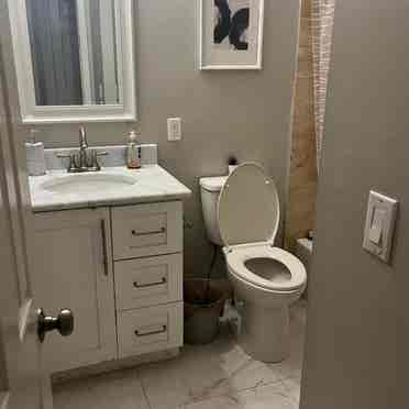 1 bdroom 
w shared bath in west boca