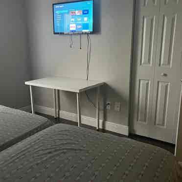 1 bdroom 
w shared bath in west boca