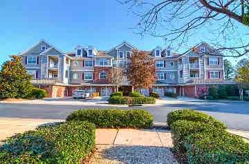 Gorgeous Condo in Brier Creek