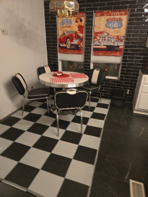 Elvis room