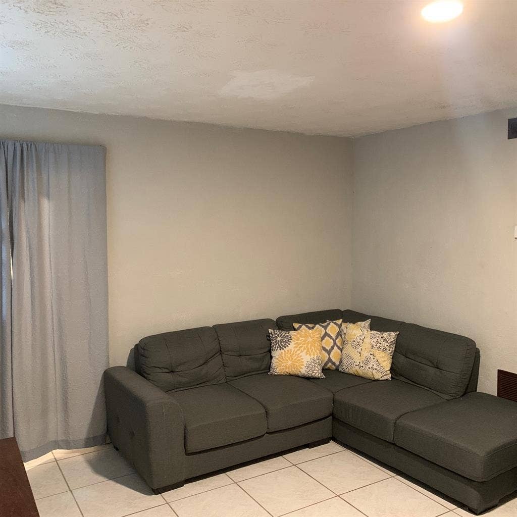 Large Room for Rent