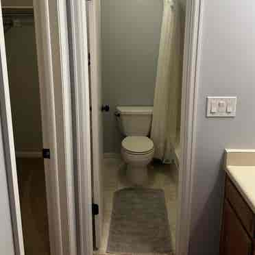 Female Roommate Private Bed/Bath