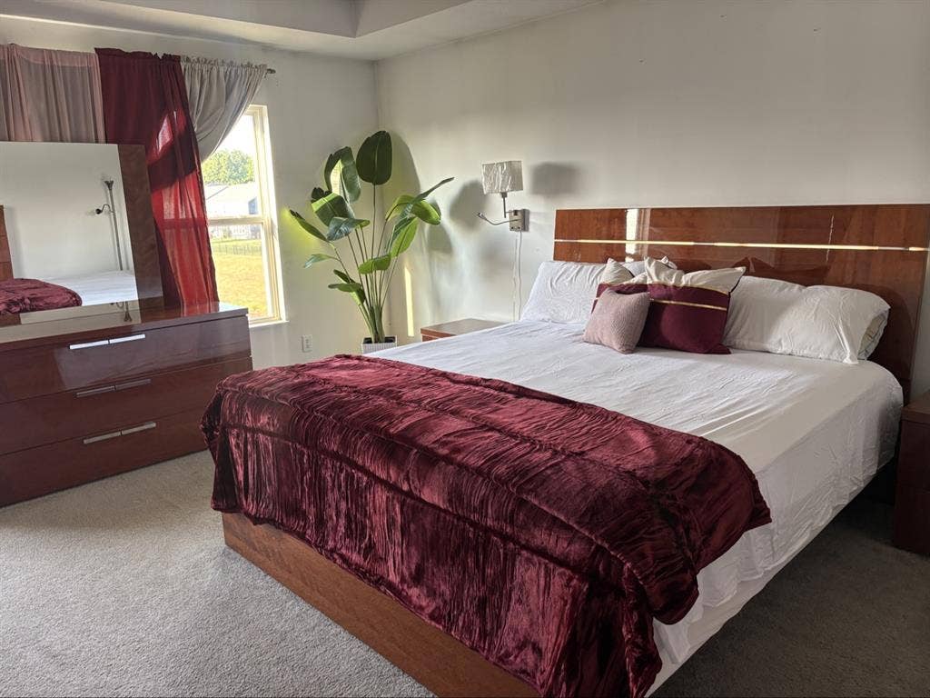 Furnished Master w/ Private Bath -2