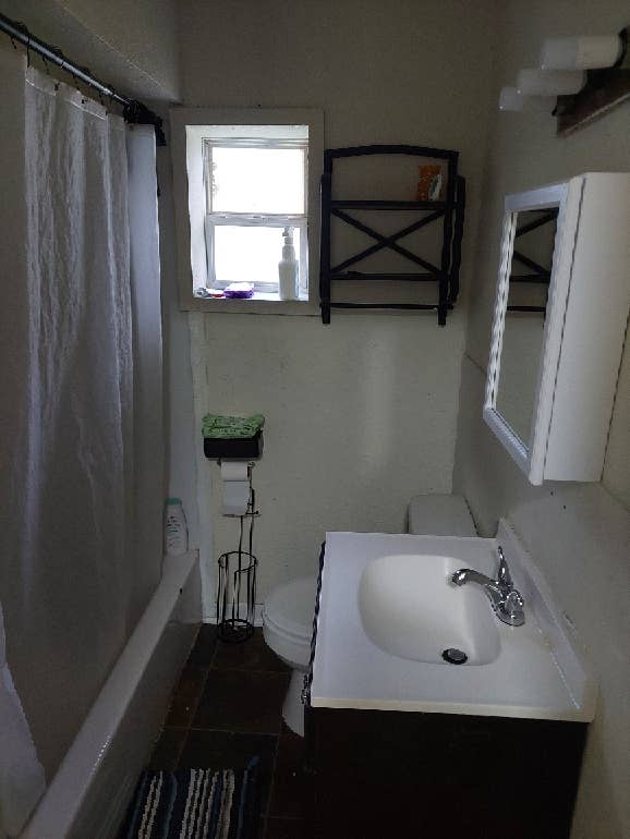 Private room and bathroom for rent