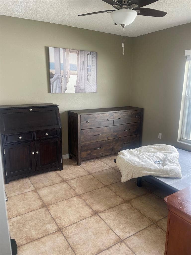 Spare Bedroom / Shared Bathroom