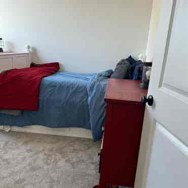 2 rooms available, close to SW Univ