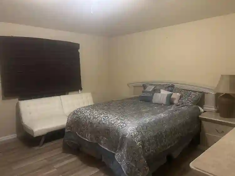 Mesquite rooms for rent, men only