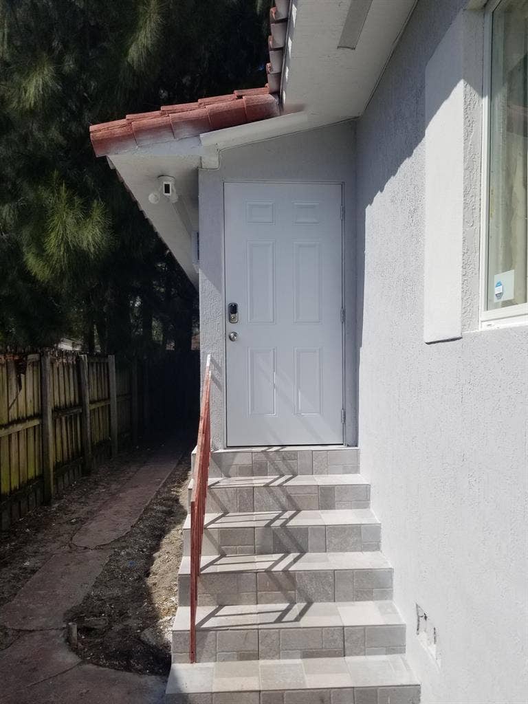 EFFICIENCY Near NW AVE