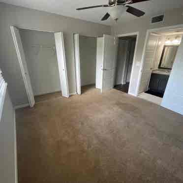 Room w/ private bath in townhome