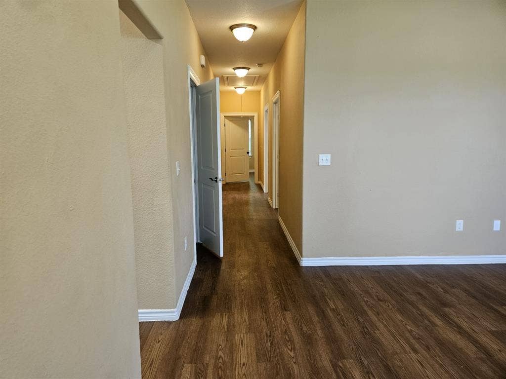 3 Rooms for rent near Galveston