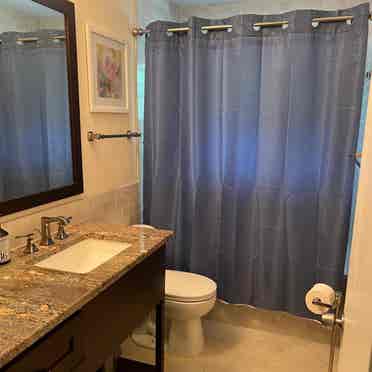 Nice room for rent in NW Austin