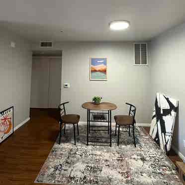 Private bed/bath in 2bed Apt (DTLB)