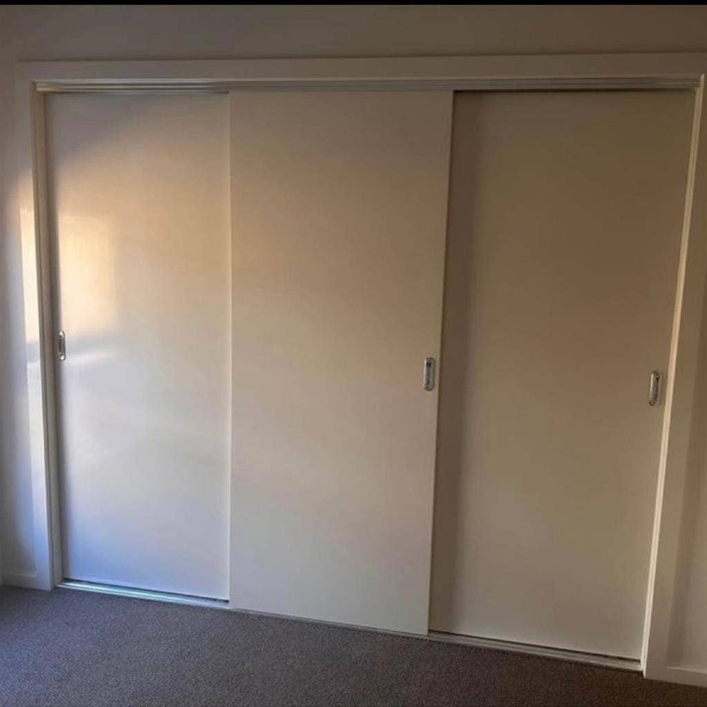 Room for rent available