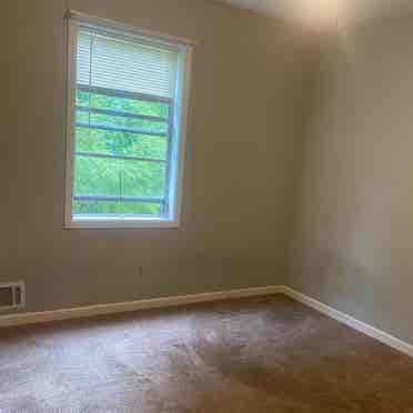 Looking to rent out room! Kennesaww