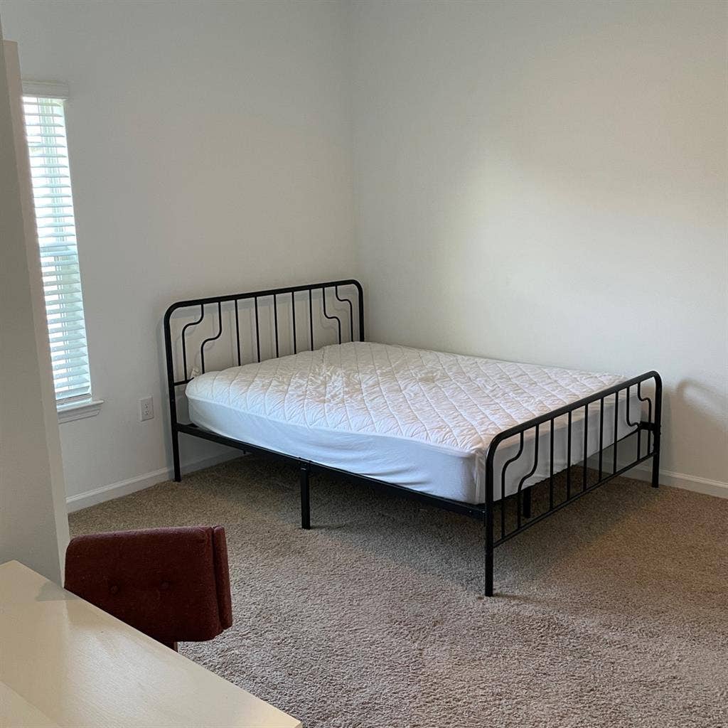 Spacious Room for rent