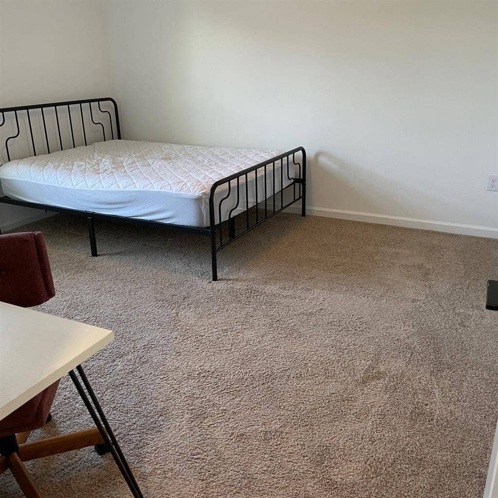 Spacious Room for rent