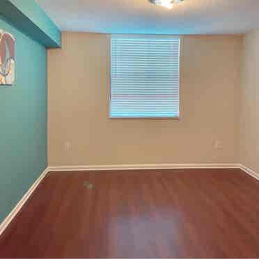 Master bedroom for rent