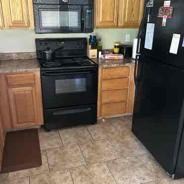 Looking for additional roommate