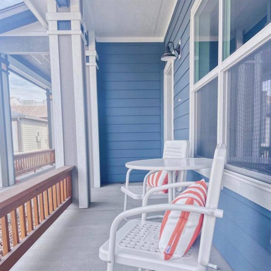 Latchkey Townhouse Room