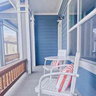 Latchkey Townhouse Room