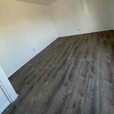 Women only!! 3 bedrooms spacious