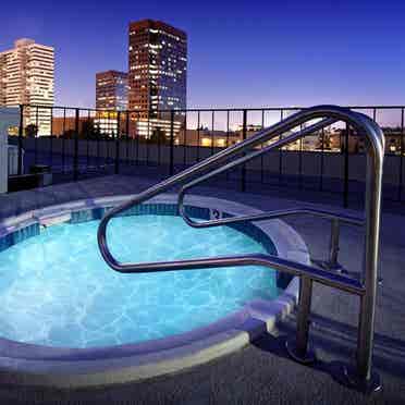 Large Brentwood Bedroom,HotTub Pool