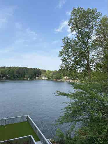 Furnished lake house suite
